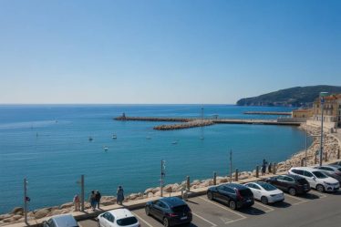 Où se garer sans stress : guide du parking sainte-maxime gratuit