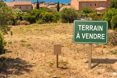 Acheter un terrain constructible à Sainte Maxime : réglementation, budget et potentiel de valorisation